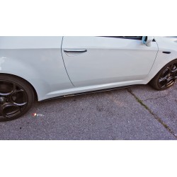 Επεκτάσεις πλαϊνών μαρσπιέ carbon της Stile Italia για Alfa Romeo Brera